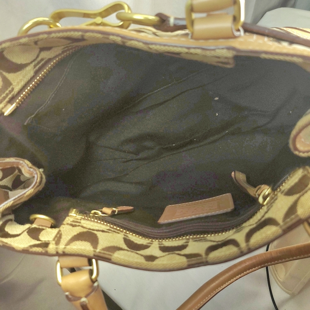 **SOLD** Coach Chelsea Optic Signature shoulder bag - Picture 6 of 10